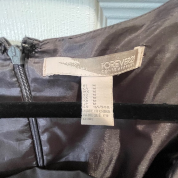 Dress - Picture 3 of 3